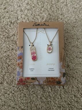 Bella Uno Bellissima Pink Poppy Floral Pendant Necklace Set - Gold Dipped